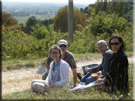 Lunch atop montagne de Beaune